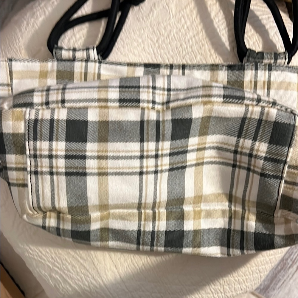 NWOT Farmhouse is my Style Plaid Tote Bag with Black Straps - Picture 5 of 10